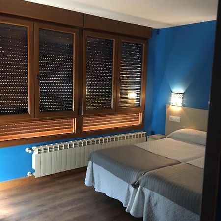 Narcea Turismo Real Apartment Cangas De Narcea Ngoại thất bức ảnh